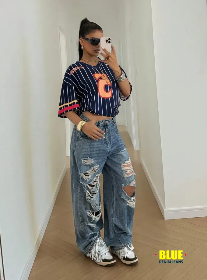 StreetHx Women's Stripe Graphic T-Shirt