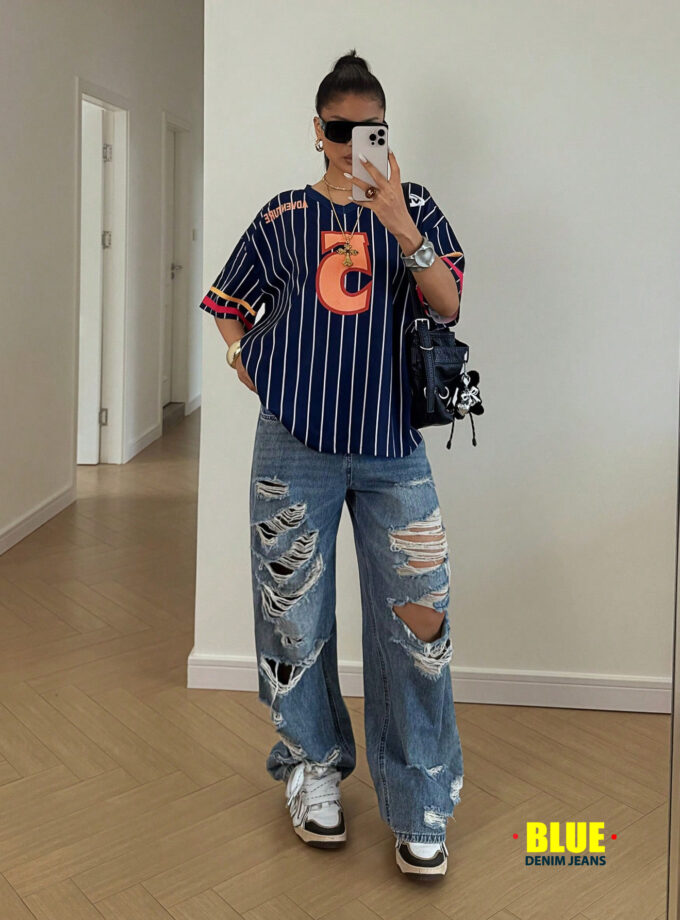 StreetHx Women's Stripe Graphic T-Shirt