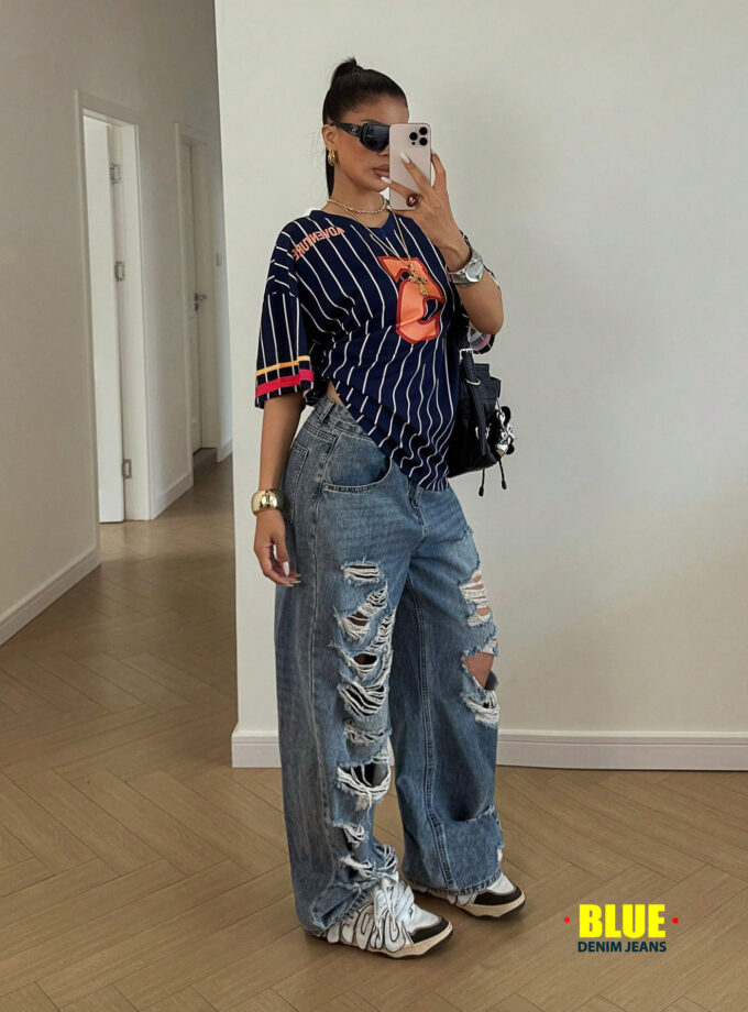 StreetHx Women's Stripe Graphic T-Shirt