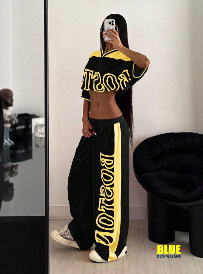 StreetHx Women's Printed Crop Top & Sweatpants Set