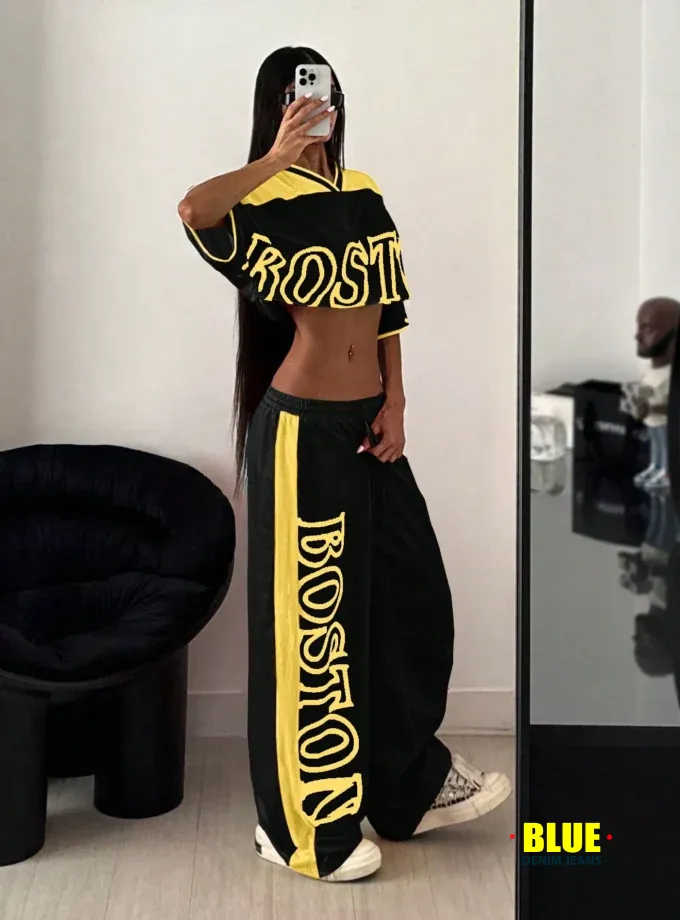 StreetHx Women's Printed Crop Top & Sweatpants Set