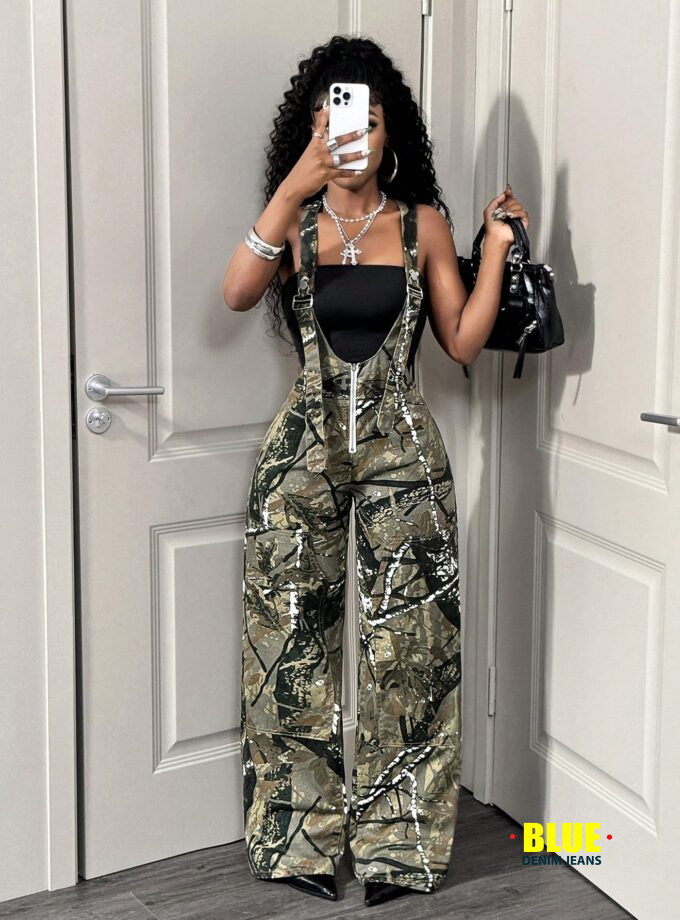Slaydiva Women's Denim Jumpsuit, Camouflage Straight Leg Denim Jumpsuit, Camouflage Jungle Theme Clothing, Y2K Fashion, Suitable For Outdoor, Street, Everyday, Christmas, Valentine's Day, And New Year.